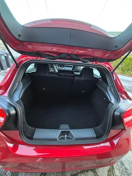 Mercedes-Benz A 180 2014 photo 5