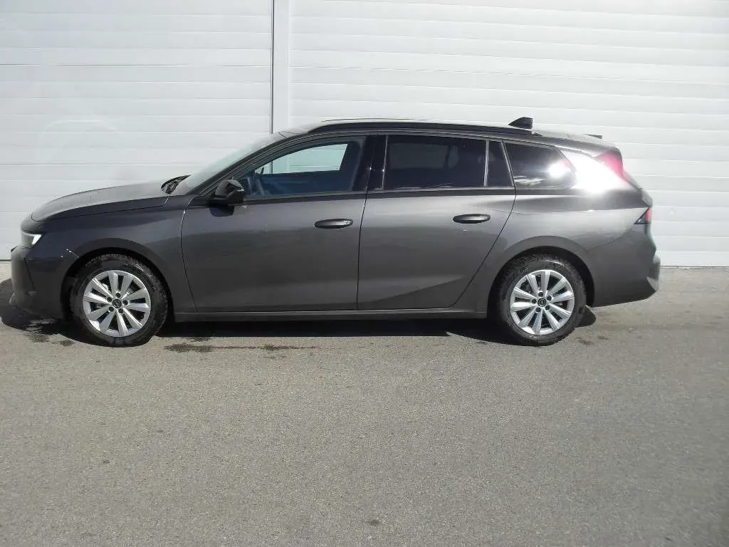 Opel Astra 2024 photo 3