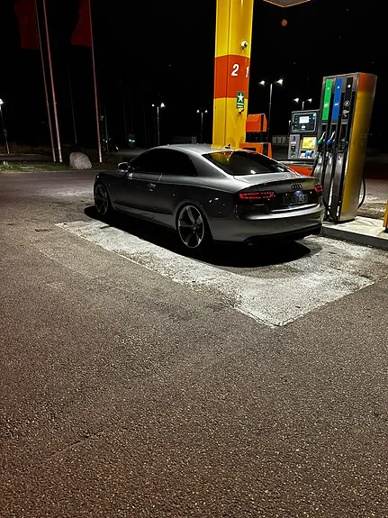 Audi A5 2010 photo 3