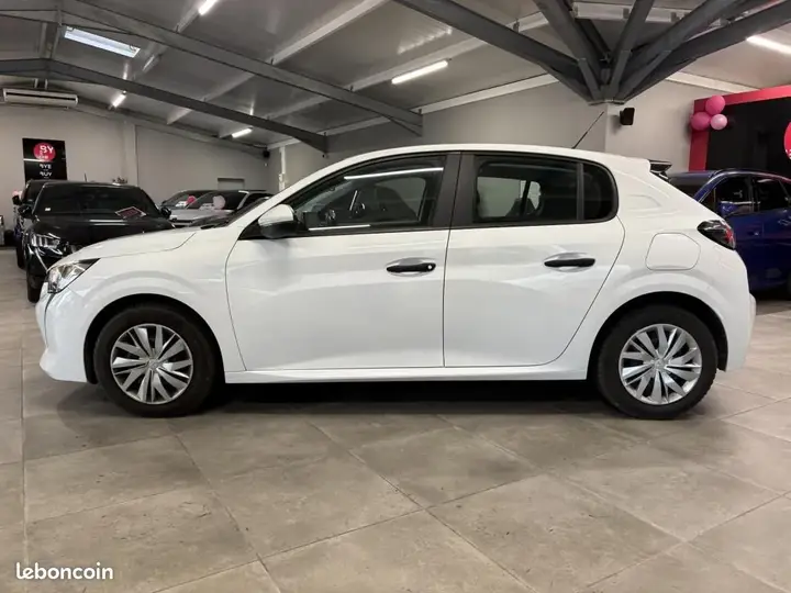 Peugeot 208 2021 photo 5