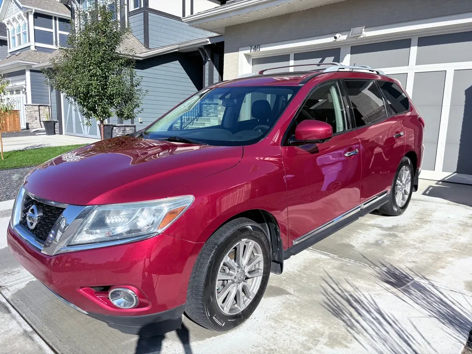 Nissan Pathfinder 2015 photo 2
