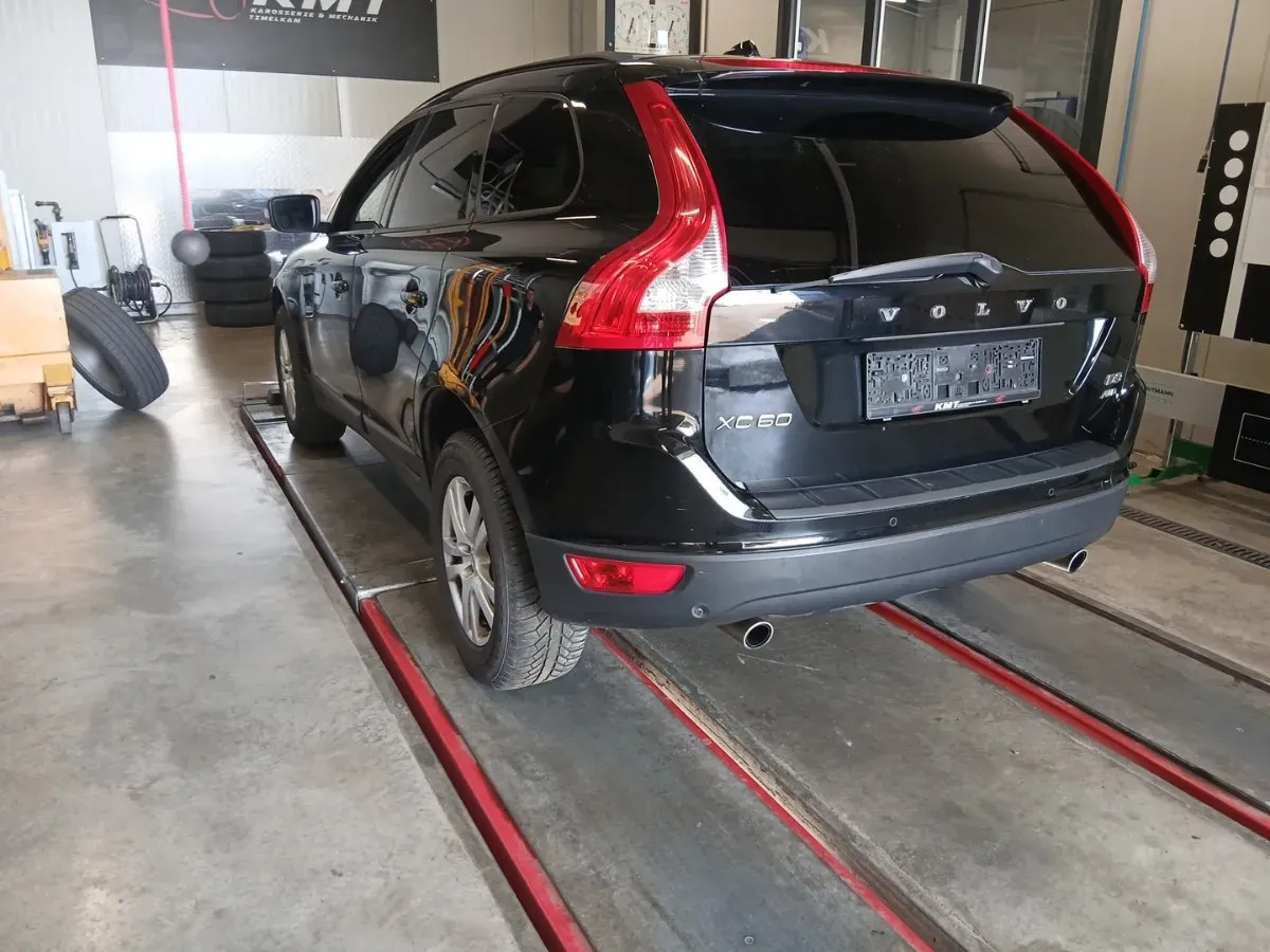 Volvo Xc60 2010 photo 2