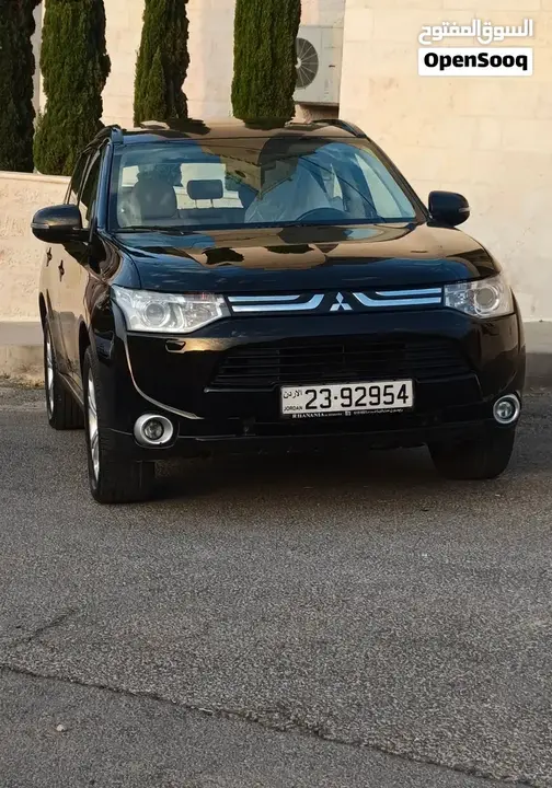 Mitsubishi Outlander 2014 photo 2