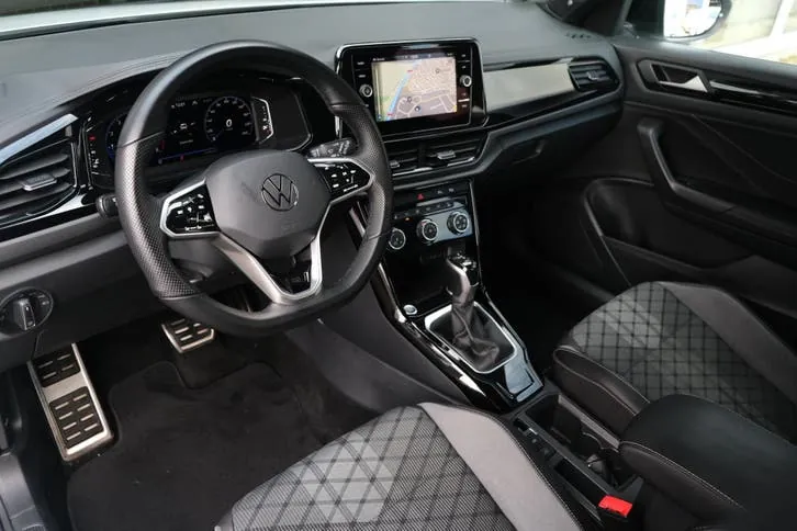Volkswagen T-Roc 2022 photo 3