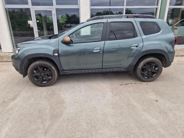 Dacia Duster 2023 photo 3