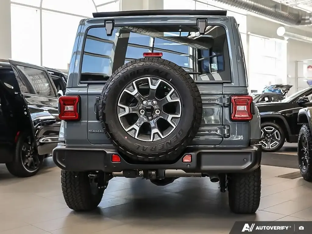 Jeep Wrangler 2026 photo 4