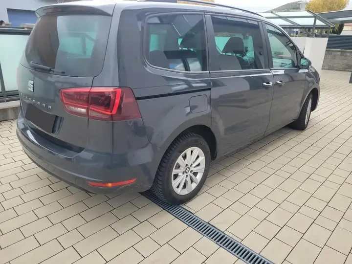 Seat Alhambra 2018 photo 2