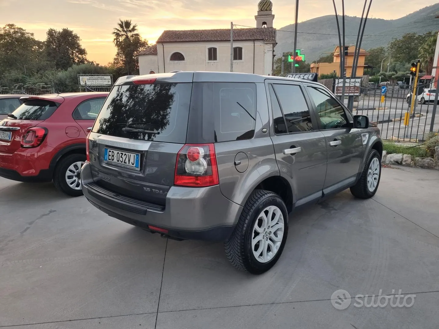 Land Rover Freelander 2010 photo 5