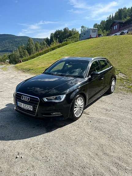 Audi A3 2015 photo 2