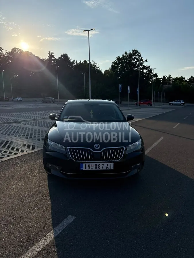 Skoda Superb 2017 photo 2