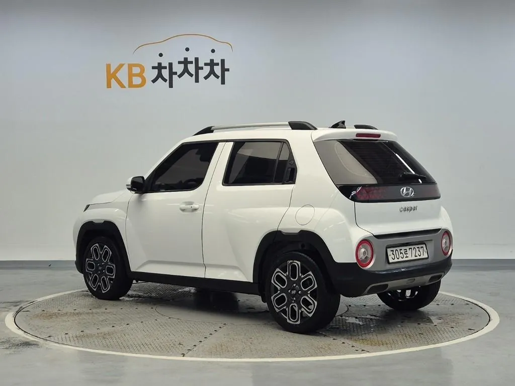 Hyundai Casper 2023 photo 2