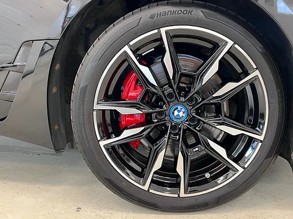 BMW I4 2024 photo 4