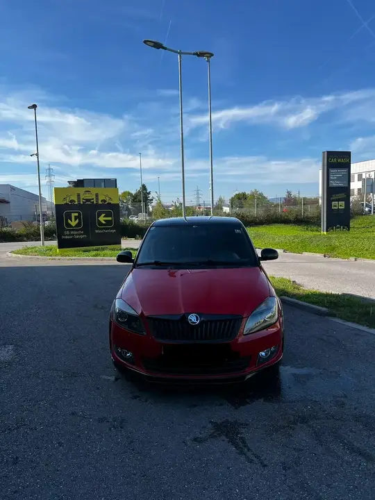 Skoda Fabia 2013 photo 2
