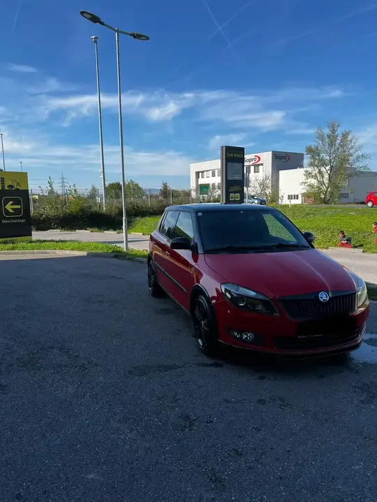 Skoda Fabia 2013 photo 3