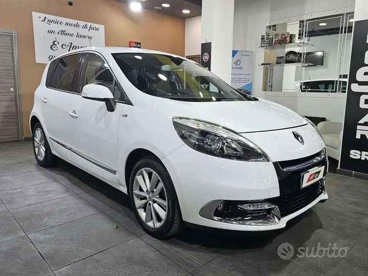 Renault Scenic 2013 photo 3