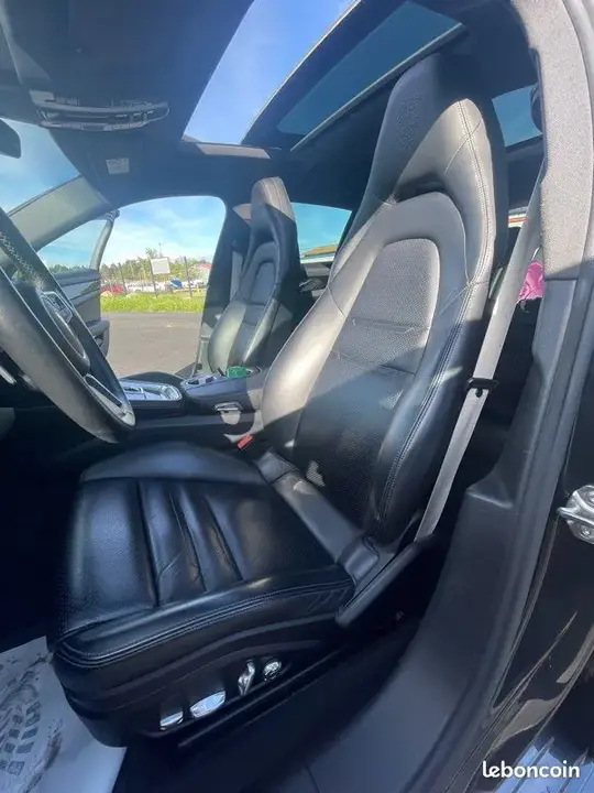 Porsche Panamera 2018 photo 5