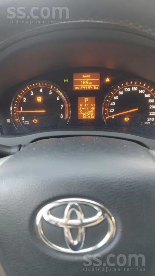 Toyota Avensis 2011 photo 5