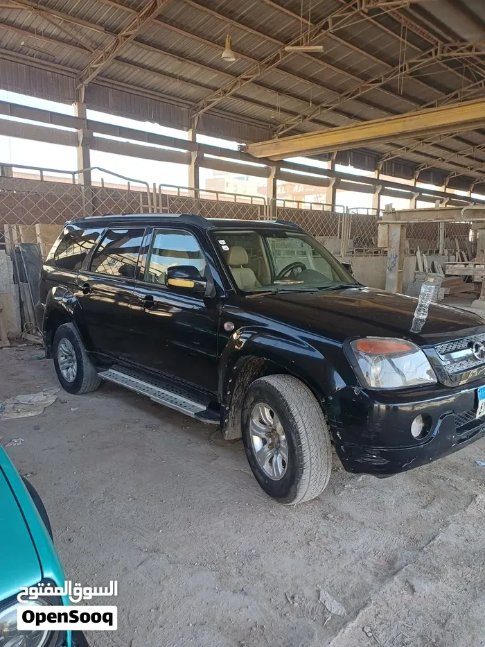 Jeep Commodore