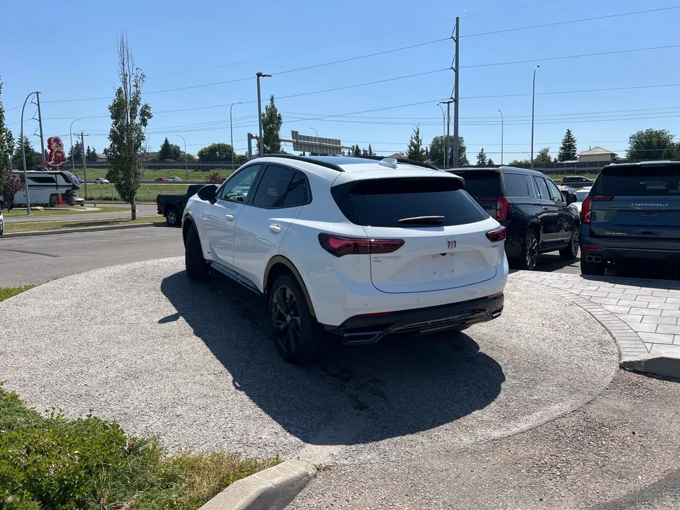 Buick Envision 2026 photo 4