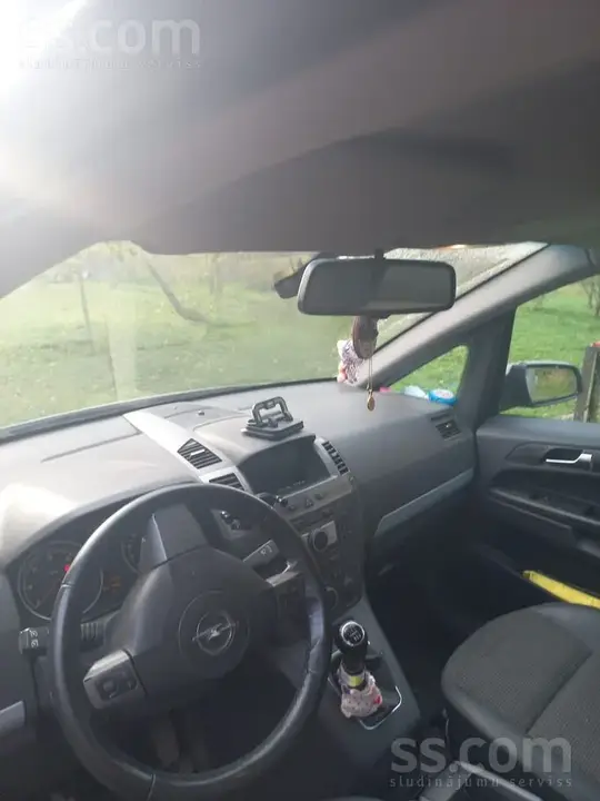 Opel Zafira 2006 photo 4