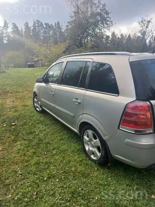 Opel Zafira 2006 photo 3