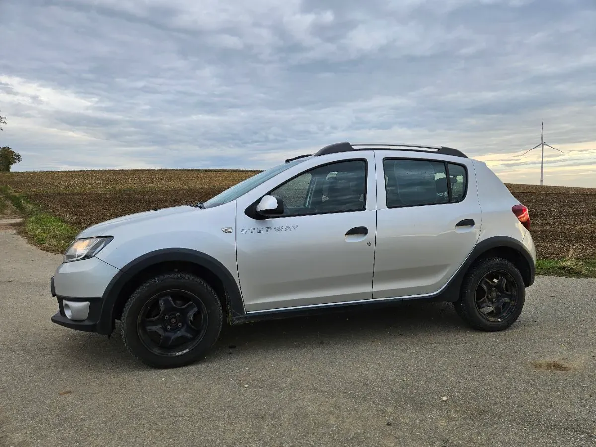 Dacia Sandero 2015 photo 3