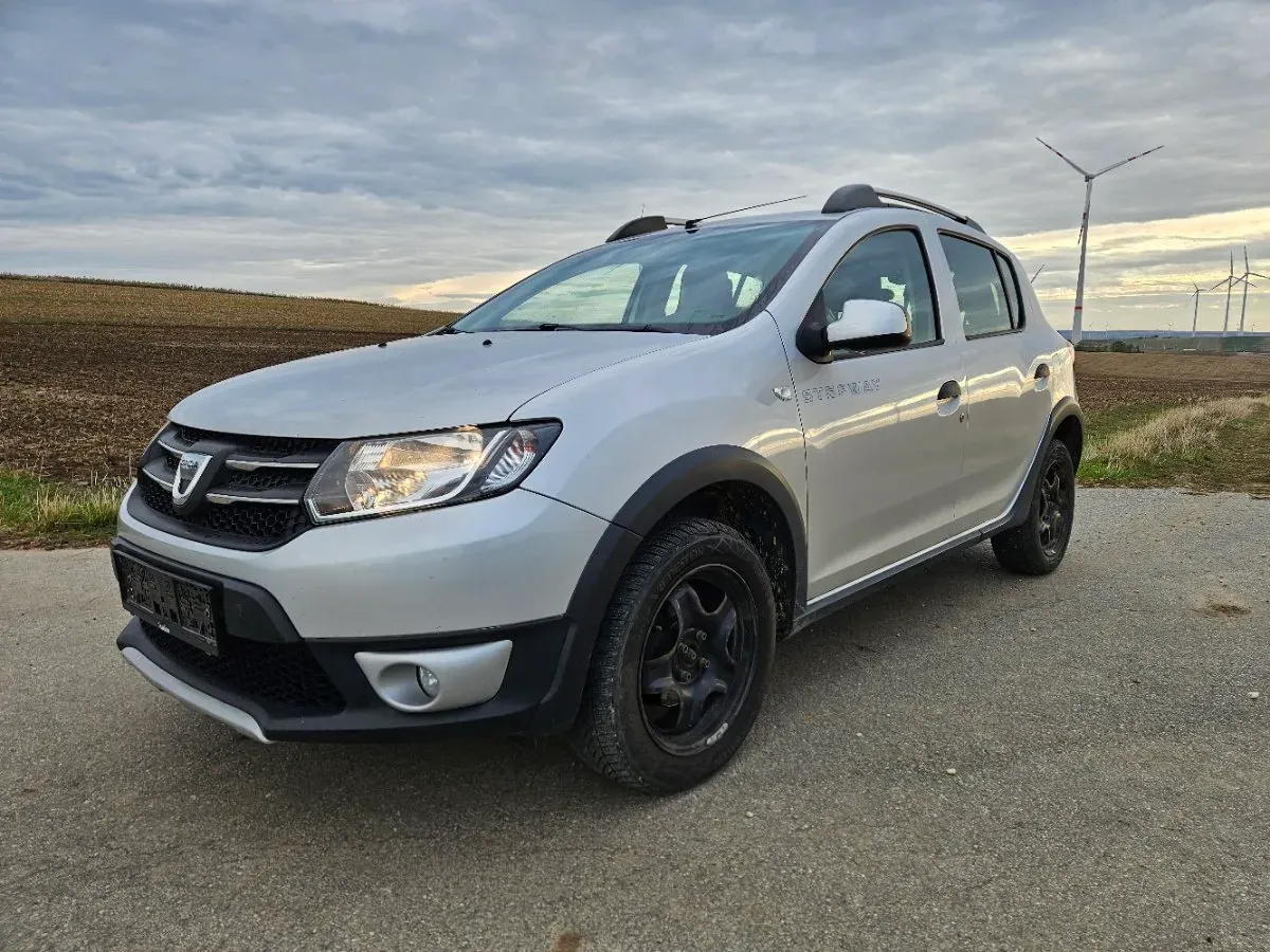 Dacia Sandero 2015 photo 2