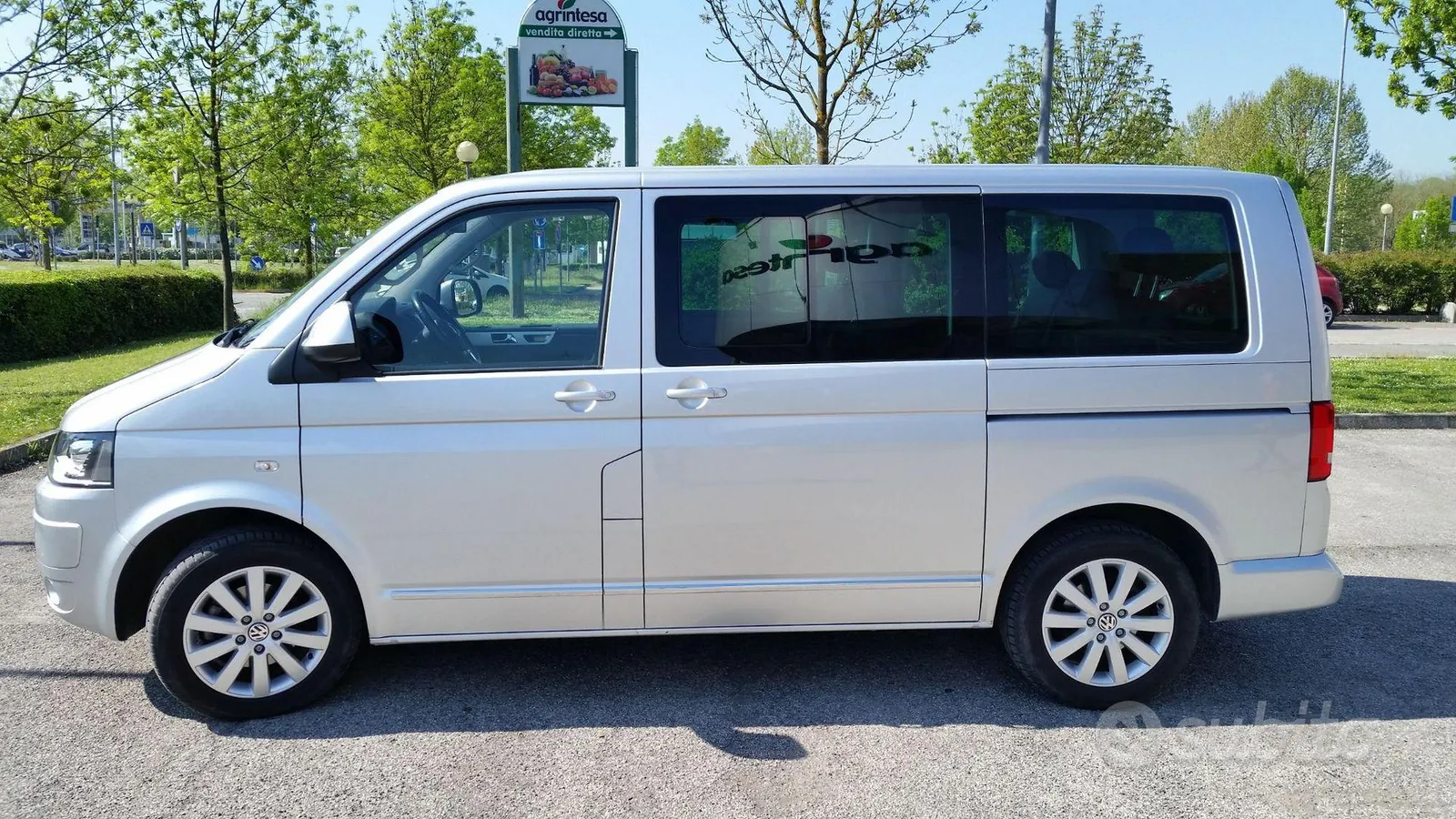 Volkswagen Multivan 2013 photo 3