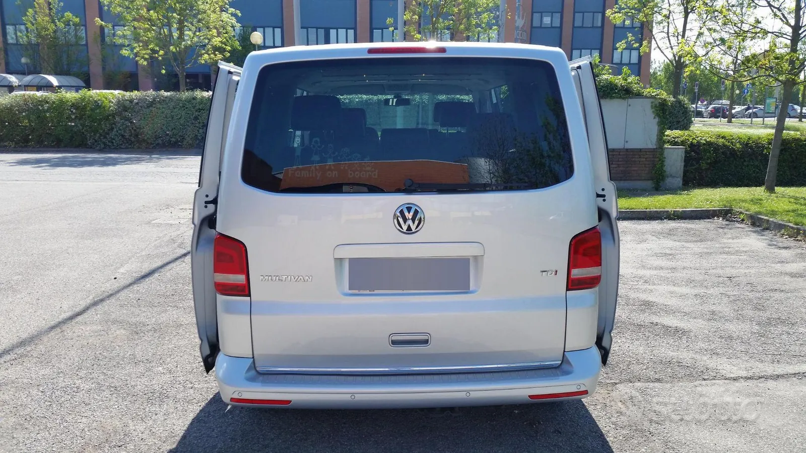 Volkswagen Multivan 2013 photo 4