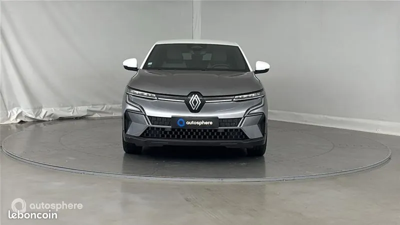 Renault Megane 2022 photo 2