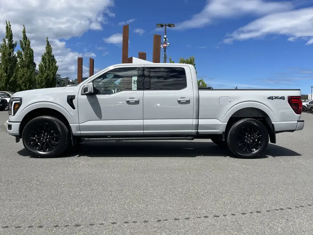 Ford F-150 Lariat 2026 photo 3