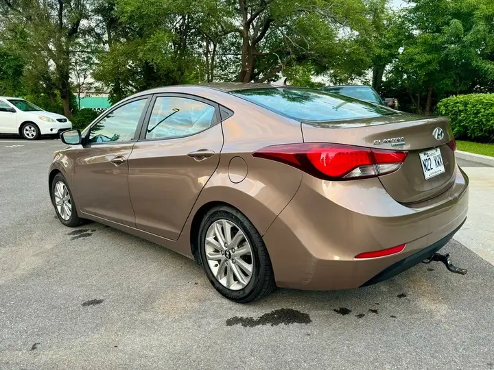 Hyundai Elantra 2015 photo 4