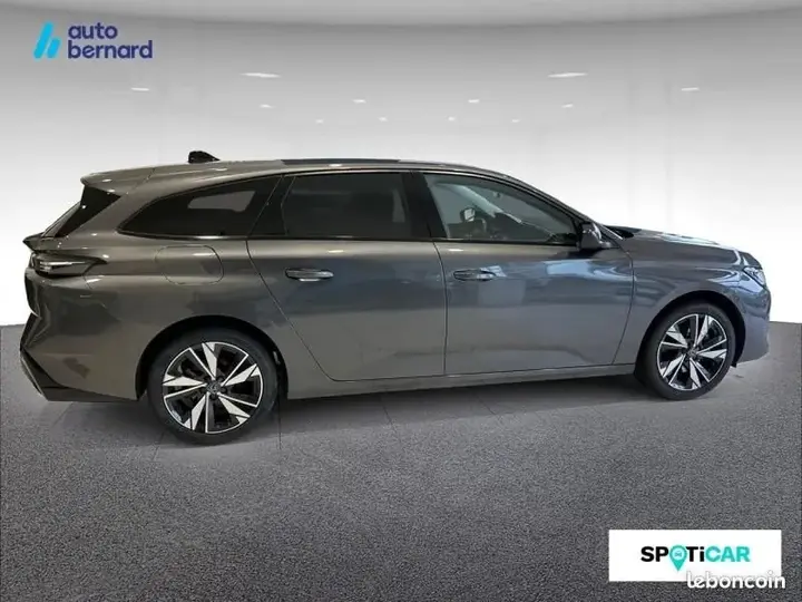 Peugeot 308 2023 photo 4