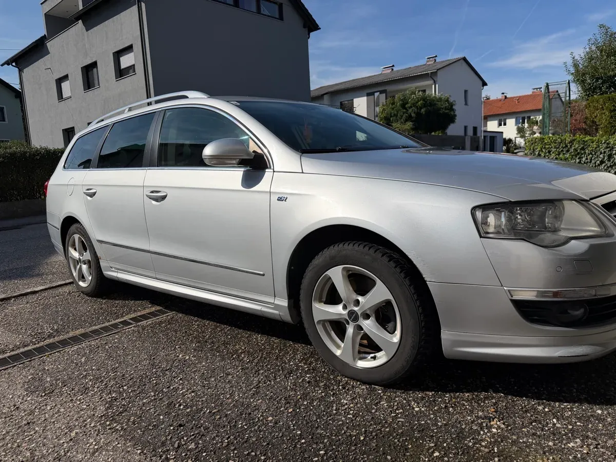Volkswagen Passat 2010 photo 3
