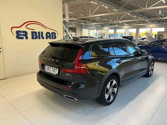 Volvo V60 Cross Country 2021 photo 3