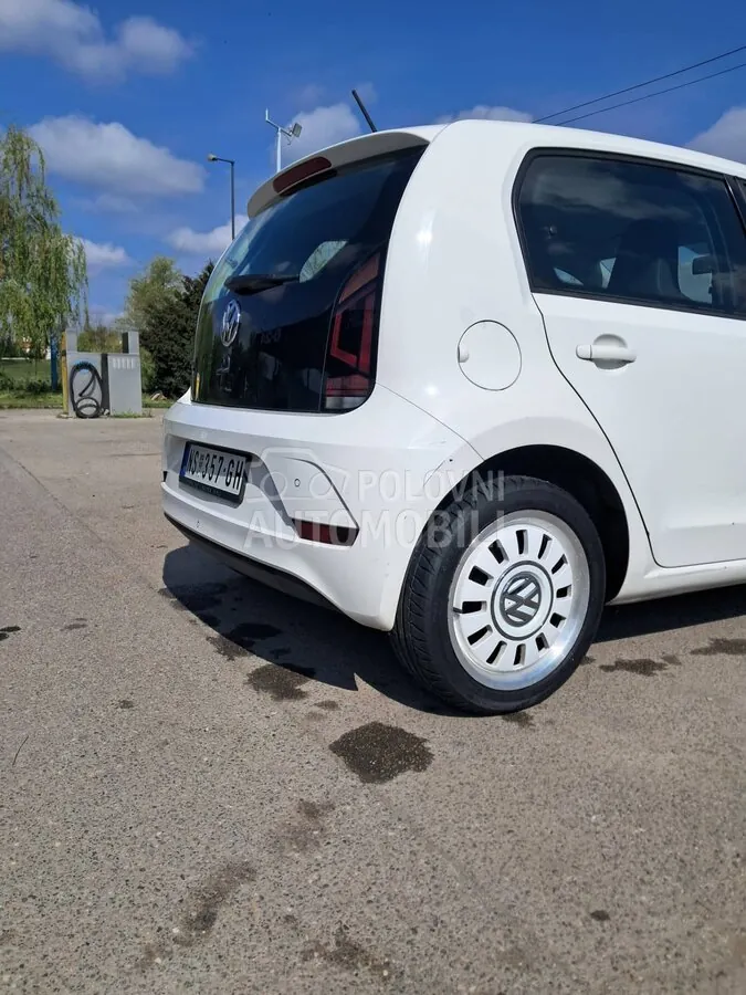 Volkswagen Up 2013 photo 2