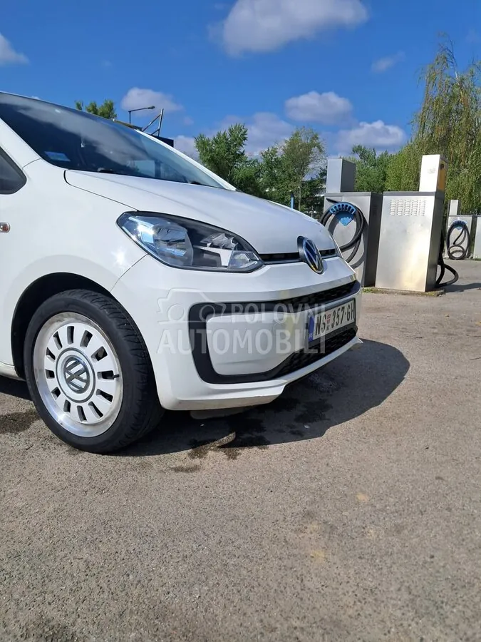 Volkswagen Up 2013 photo 3