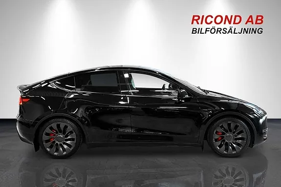 Tesla Model Y 2023 photo 2