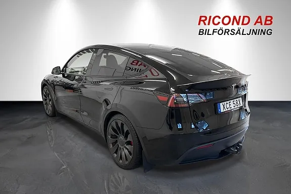 Tesla Model Y 2023 photo 4