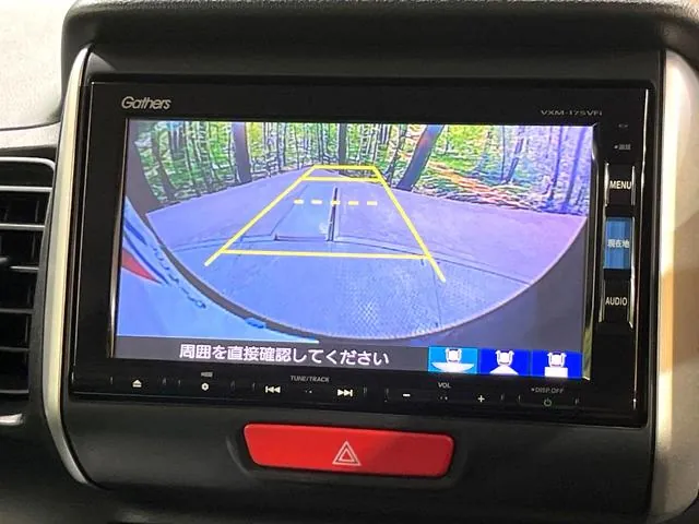 Honda N-Box 2017 photo 4