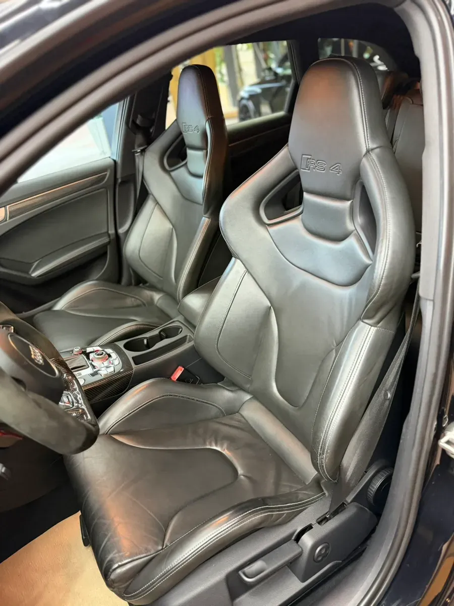 Audi A4 2012 photo 3