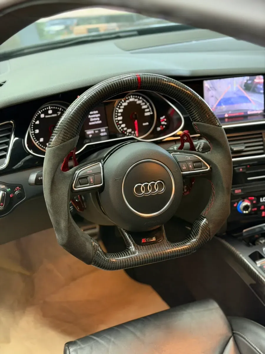 Audi A4 2012 photo 2