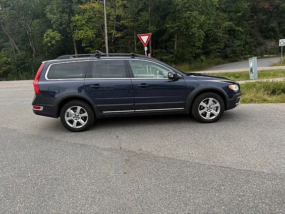 Volvo Xc70 2011 photo 2