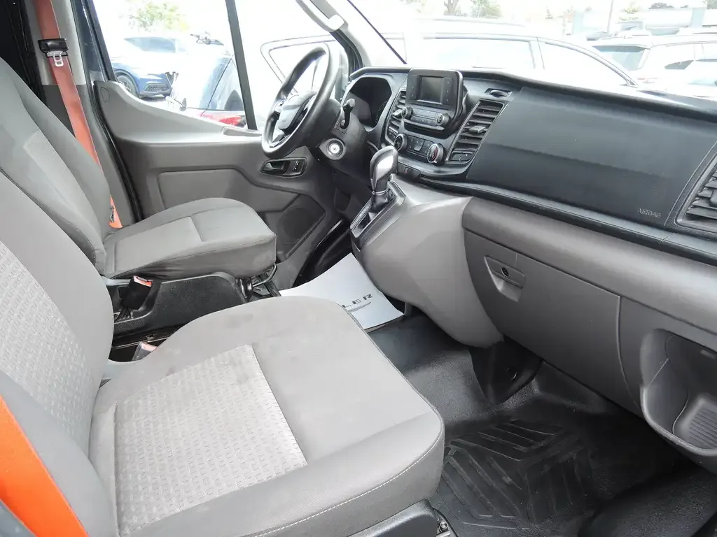 Ford Transit Cargo Van 2021 photo 4