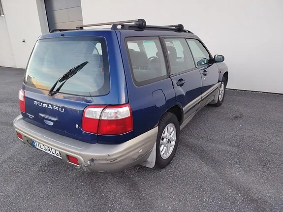 Subaru Forester 2001 photo 4