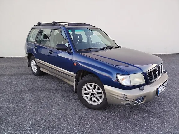 Subaru Forester 2001 photo 2