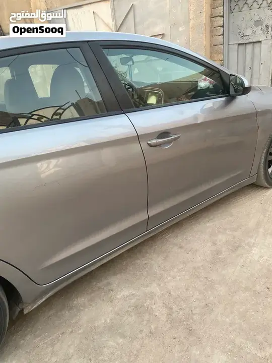 Hyundai Elantra 2017 photo 3