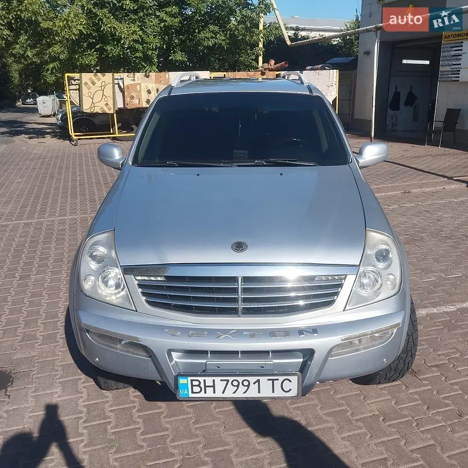 KG Mobility Rexton 2004 photo 2