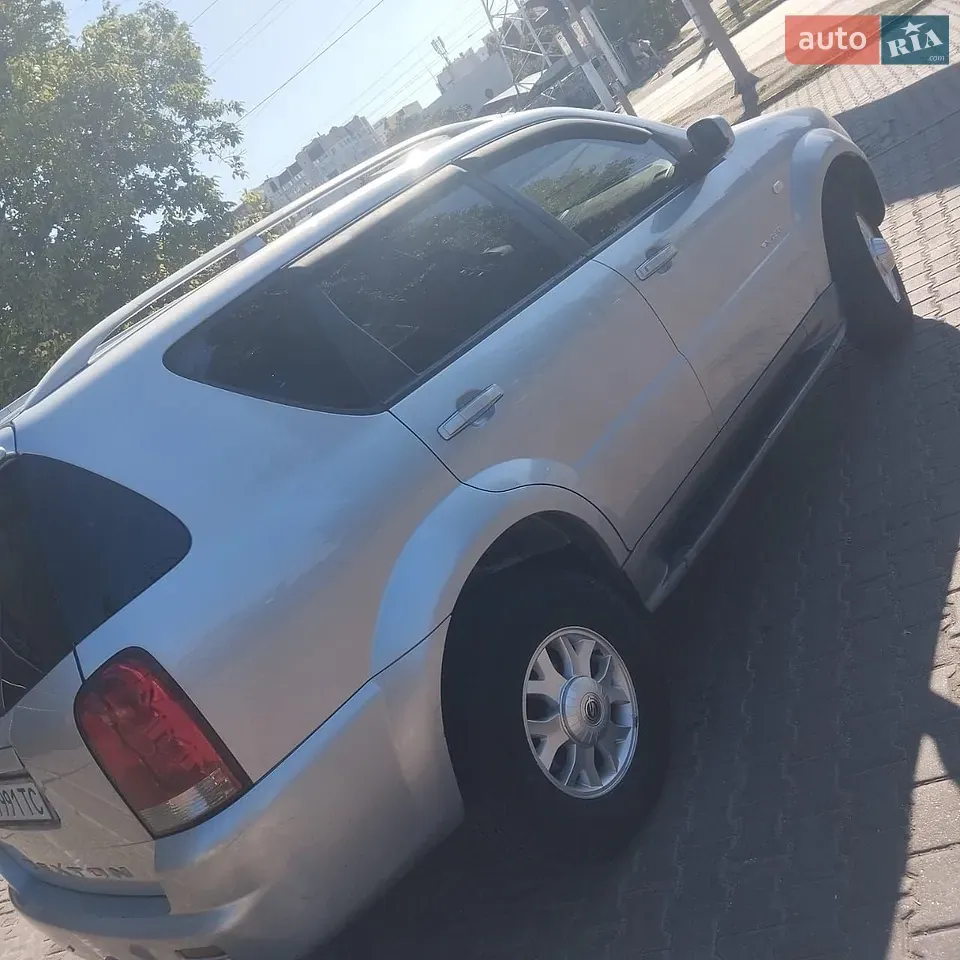 KG Mobility Rexton 2004 photo 4