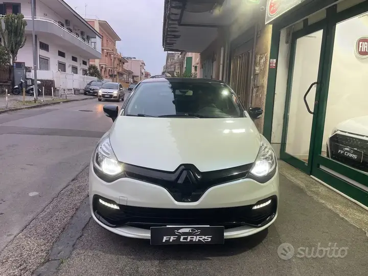 Renault Clio 2014 photo 2